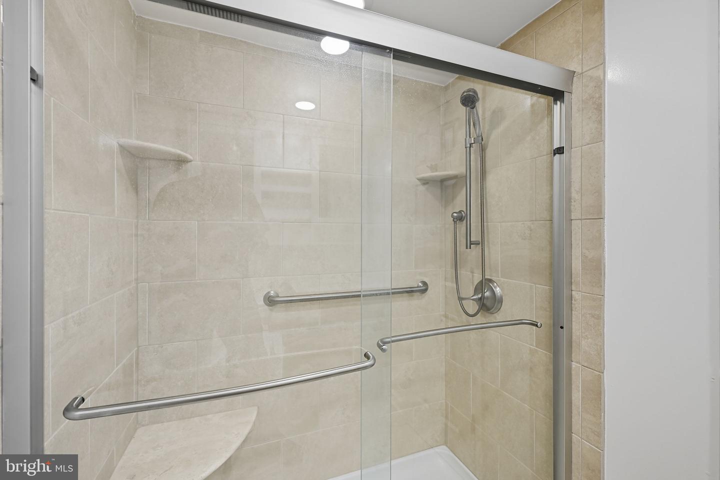 12008 RIDGE KNOLL DR #507A, FAIRFAX, Virginia 22033, 2 Bedrooms Bedrooms, 4 Rooms Rooms,2 BathroomsBathrooms,Residential,For sale,12008 RIDGE KNOLL DR #507A,VAFX2277058 MLS # VAFX2277058