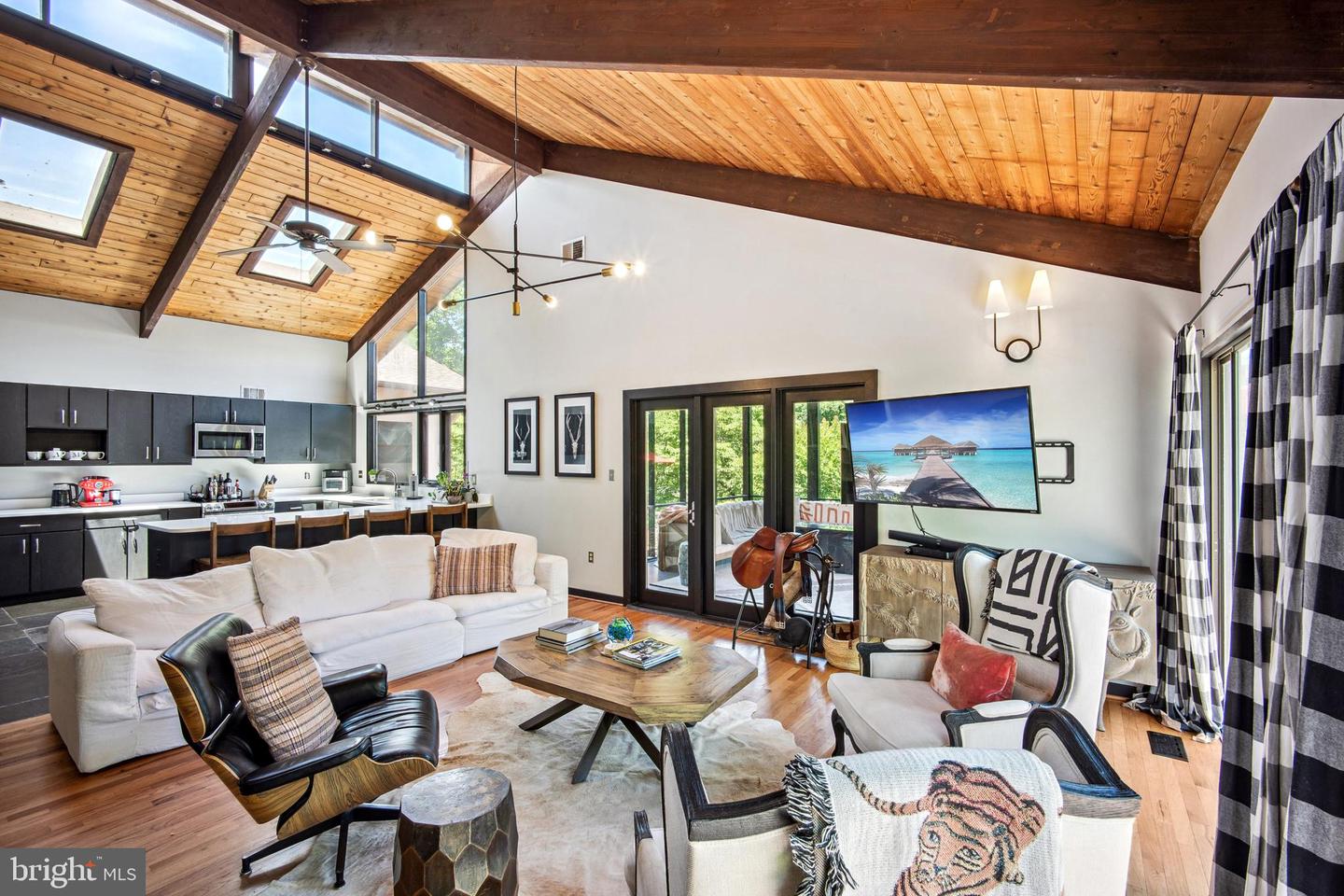 9341 CORNWELL FARM DR, GREAT FALLS, Virginia 22066, 4 Bedrooms Bedrooms, ,3 BathroomsBathrooms,Residential,For sale,9341 CORNWELL FARM DR,VAFX2277060 MLS # VAFX2277060