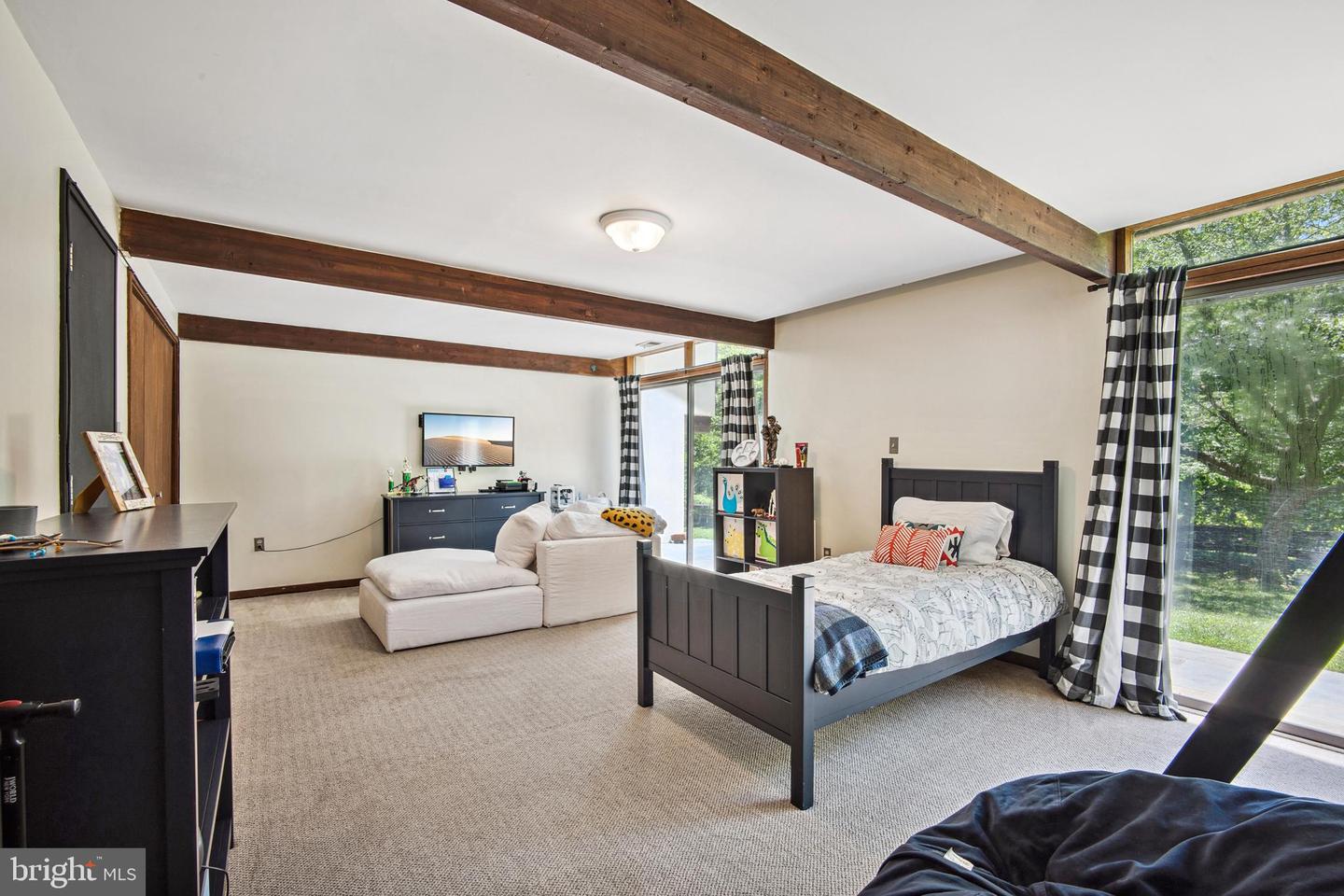 9341 CORNWELL FARM DR, GREAT FALLS, Virginia 22066, 4 Bedrooms Bedrooms, ,3 BathroomsBathrooms,Residential,For sale,9341 CORNWELL FARM DR,VAFX2277060 MLS # VAFX2277060