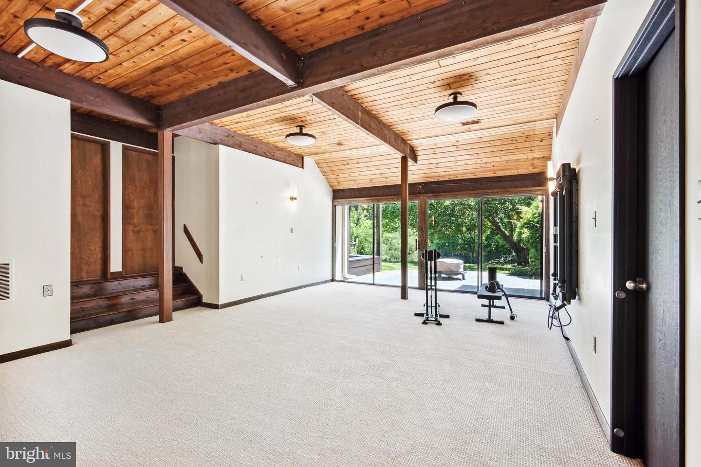 9341 CORNWELL FARM DR, GREAT FALLS, Virginia 22066, 4 Bedrooms Bedrooms, ,3 BathroomsBathrooms,Residential,For sale,9341 CORNWELL FARM DR,VAFX2277060 MLS # VAFX2277060