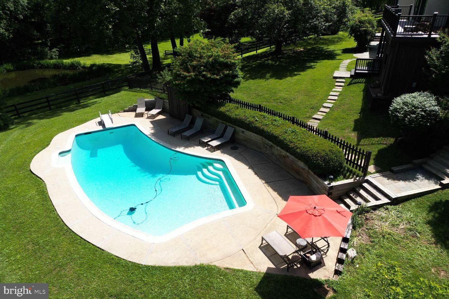 9341 CORNWELL FARM DR, GREAT FALLS, Virginia 22066, 4 Bedrooms Bedrooms, ,3 BathroomsBathrooms,Residential,For sale,9341 CORNWELL FARM DR,VAFX2277060 MLS # VAFX2277060