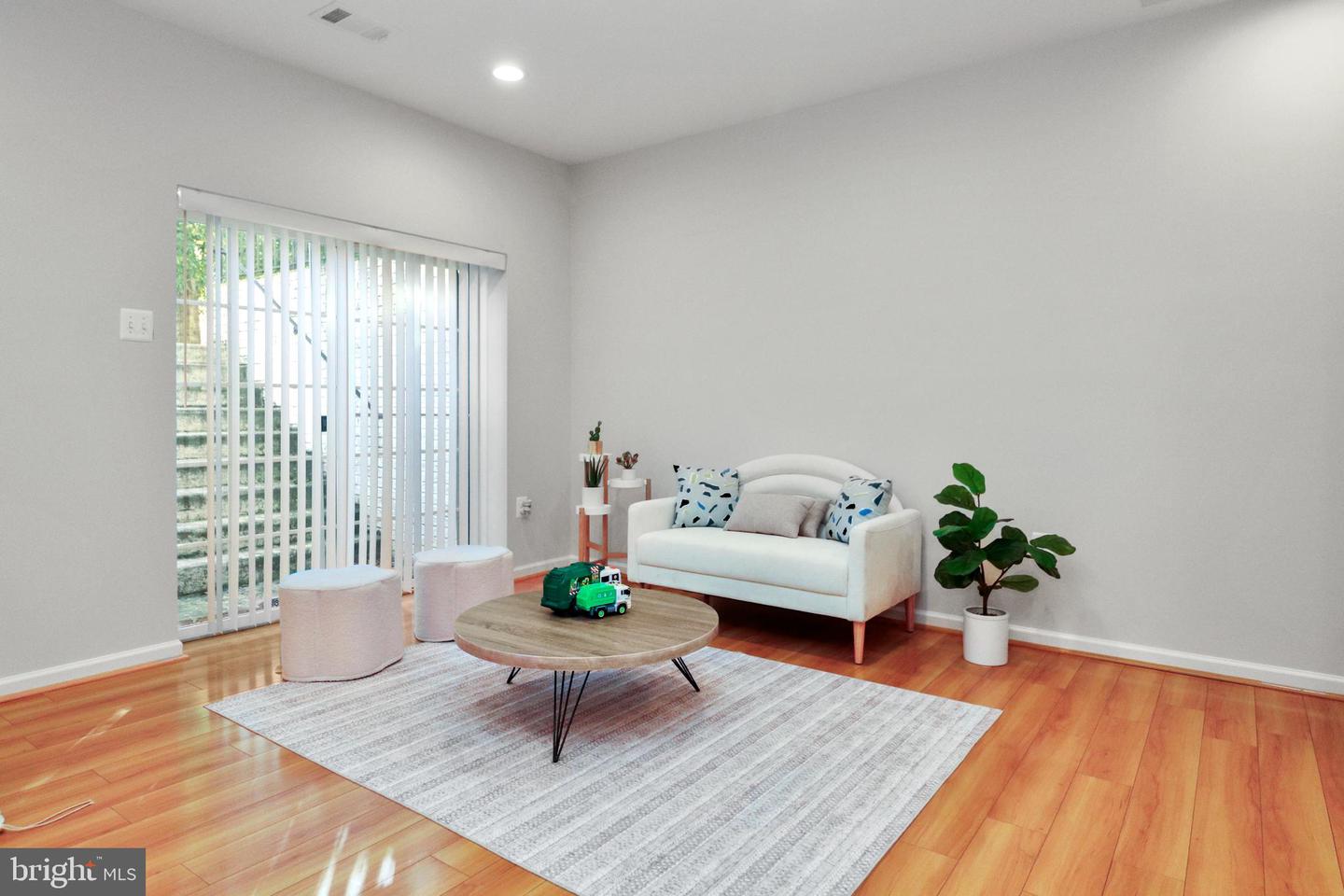 24994 WHITE FIR CT, CHANTILLY, Virginia 20152, 4 Bedrooms Bedrooms, ,3 BathroomsBathrooms,Residential,For sale,24994 WHITE FIR CT,VALO2110126 MLS # VALO2110126 24994 WHITE FIR CT, CHANTILLY, Virginia 20152, 4 Bedrooms Bedrooms, ,3 BathroomsBathrooms,Residential,For sale,24994 WHITE FIR CT,VALO2110126 MLS # VALO2110126