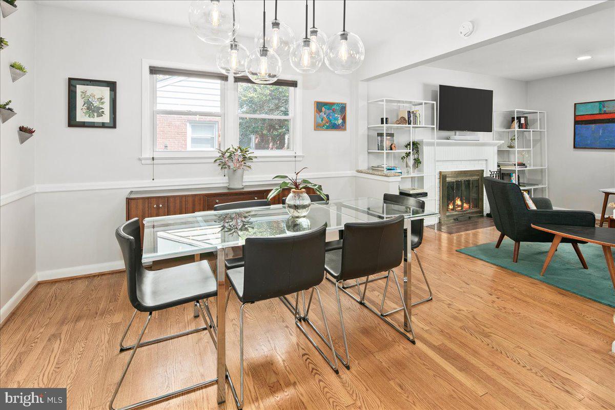 5913 4TH RD N, ARLINGTON, Virginia 22203, 3 Bedrooms Bedrooms, 9 Rooms Rooms,3 BathroomsBathrooms,Residential,For sale,5913 4TH RD N,VAAR2065580 MLS # VAAR2065580