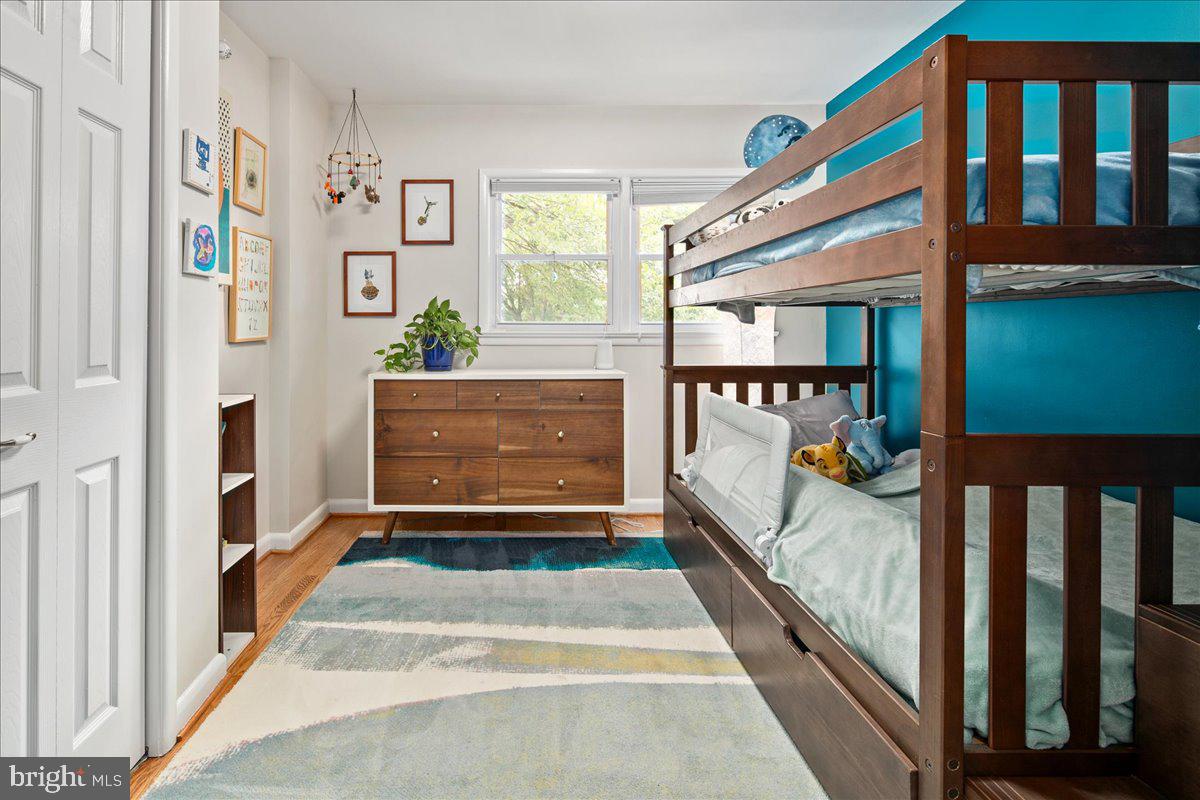 5913 4TH RD N, ARLINGTON, Virginia 22203, 3 Bedrooms Bedrooms, 9 Rooms Rooms,3 BathroomsBathrooms,Residential,For sale,5913 4TH RD N,VAAR2065580 MLS # VAAR2065580