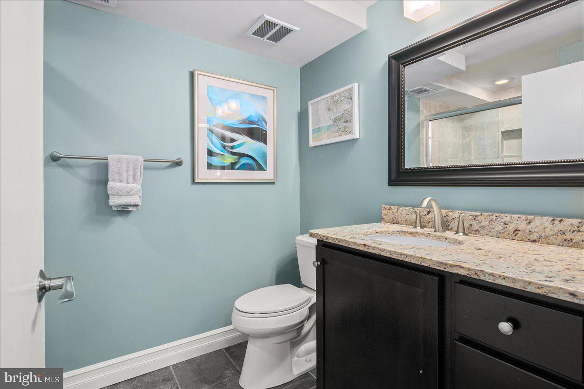 5913 4TH RD N, ARLINGTON, Virginia 22203, 3 Bedrooms Bedrooms, 9 Rooms Rooms,3 BathroomsBathrooms,Residential,For sale,5913 4TH RD N,VAAR2065580 MLS # VAAR2065580