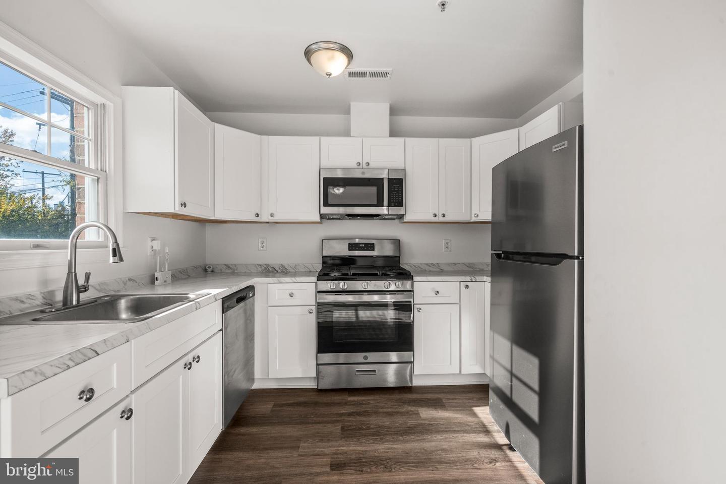 801 HR DR SE, WASHINGTON, District Of Columbia 20032, 3 Bedrooms Bedrooms, ,2 BathroomsBathrooms,Residential,For sale,801 HR DR SE,DCDC2229742 MLS # DCDC2229742