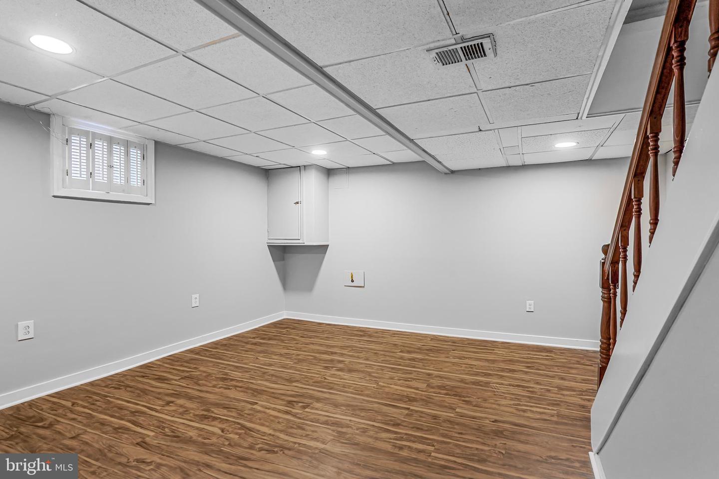 3202 13TH RD S, ARLINGTON, Virginia 22204, 3 Bedrooms Bedrooms, ,2 BathroomsBathrooms,Residential,For sale,3202 13TH RD S,VAAR2065582 MLS # VAAR2065582