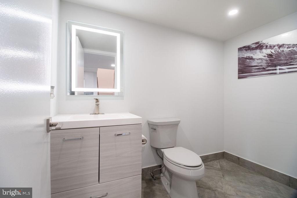 2111 WISCONSIN AVE NW #PH8, WASHINGTON, District Of Columbia 20007, 2 Bedrooms Bedrooms, 8 Rooms Rooms,2 BathroomsBathrooms,Residential,For sale,2111 WISCONSIN AVE NW #PH8,DCDC2229744 MLS # DCDC2229744