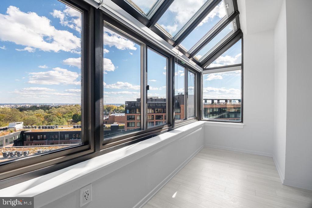 2111 WISCONSIN AVE NW #PH8, WASHINGTON, District Of Columbia 20007, 2 Bedrooms Bedrooms, 8 Rooms Rooms,2 BathroomsBathrooms,Residential,For sale,2111 WISCONSIN AVE NW #PH8,DCDC2229744 MLS # DCDC2229744