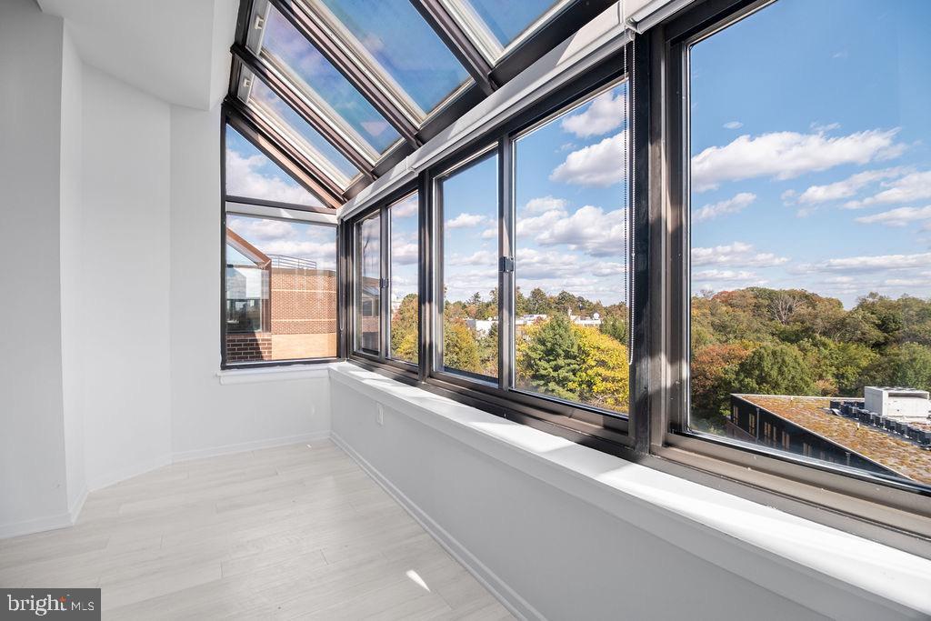 2111 WISCONSIN AVE NW #PH8, WASHINGTON, District Of Columbia 20007, 2 Bedrooms Bedrooms, 8 Rooms Rooms,2 BathroomsBathrooms,Residential,For sale,2111 WISCONSIN AVE NW #PH8,DCDC2229744 MLS # DCDC2229744