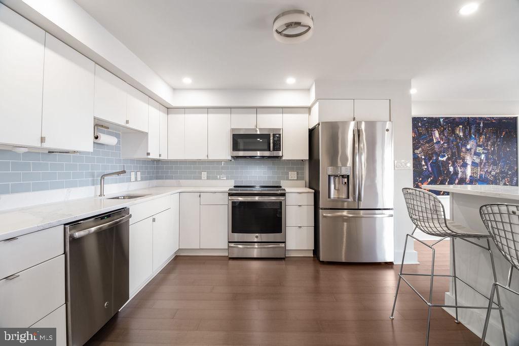 2111 WISCONSIN AVE NW #PH8, WASHINGTON, District Of Columbia 20007, 2 Bedrooms Bedrooms, 8 Rooms Rooms,2 BathroomsBathrooms,Residential,For sale,2111 WISCONSIN AVE NW #PH8,DCDC2229744 MLS # DCDC2229744