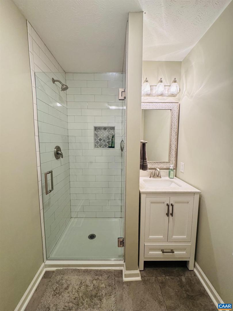 30 NEW BRUNSWICK RD, FISHERSVILLE, Virginia 22939, 3 Bedrooms Bedrooms, ,3 BathroomsBathrooms,Residential,For sale,30 NEW BRUNSWICK RD,670586 MLS # 670586