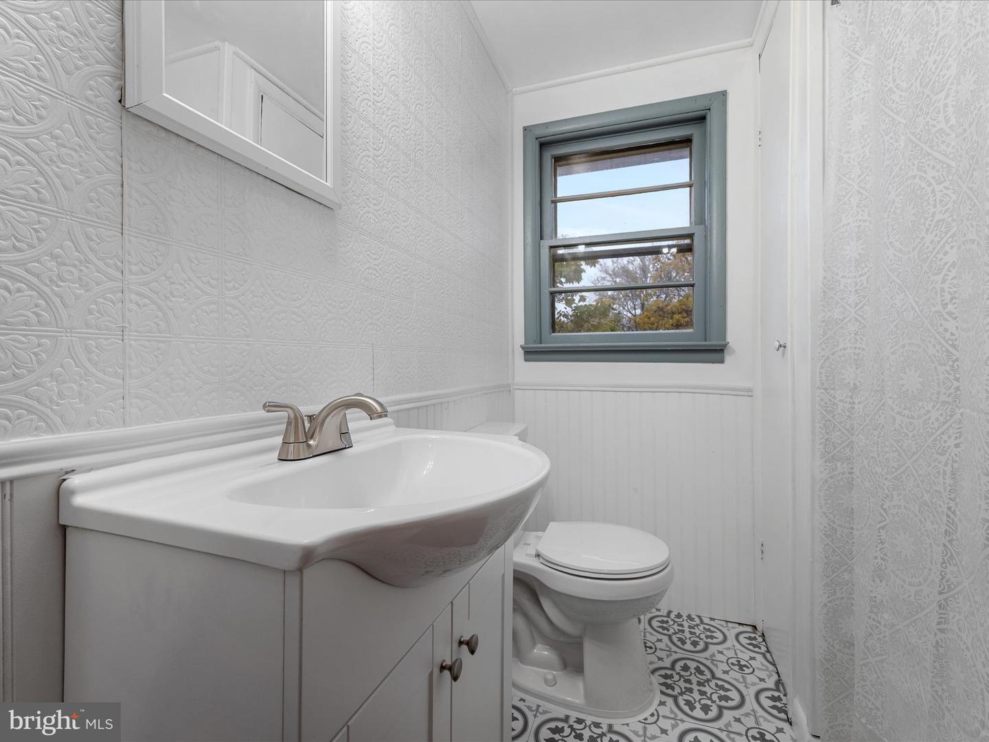 724 JORDAN SPRINGS RD, STEPHENSON, Virginia 22656, 3 Bedrooms Bedrooms, ,1 BathroomBathrooms,Residential,For sale,724 JORDAN SPRINGS RD,VAFV2037778 MLS # VAFV2037778