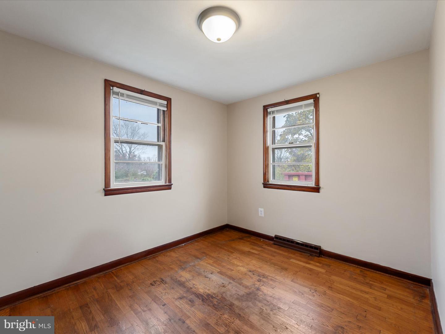 724 JORDAN SPRINGS RD, STEPHENSON, Virginia 22656, 3 Bedrooms Bedrooms, ,1 BathroomBathrooms,Residential,For sale,724 JORDAN SPRINGS RD,VAFV2037778 MLS # VAFV2037778