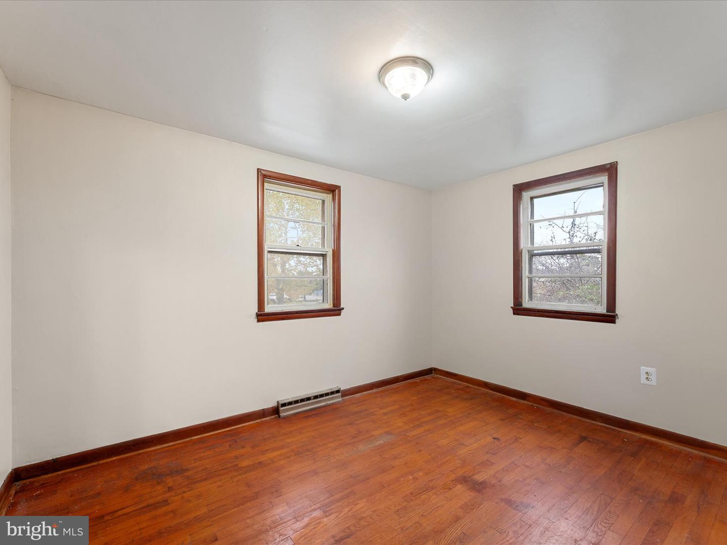 724 JORDAN SPRINGS RD, STEPHENSON, Virginia 22656, 3 Bedrooms Bedrooms, ,1 BathroomBathrooms,Residential,For sale,724 JORDAN SPRINGS RD,VAFV2037778 MLS # VAFV2037778