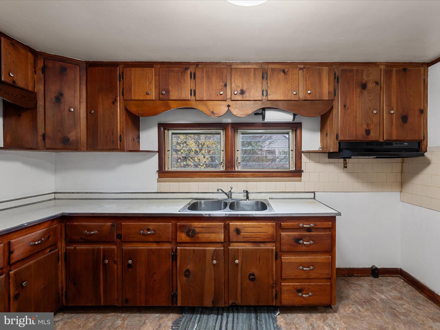 724 JORDAN SPRINGS RD, STEPHENSON, Virginia 22656, 3 Bedrooms Bedrooms, ,1 BathroomBathrooms,Residential,For sale,724 JORDAN SPRINGS RD,VAFV2037778 MLS # VAFV2037778