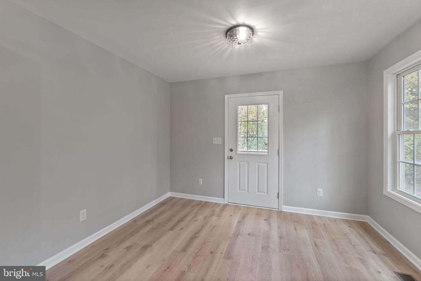 18 ELLIS LN, LOUISA, Virginia 23093, 3 Bedrooms Bedrooms, ,2 BathroomsBathrooms,Residential,For sale,18 ELLIS LN,VALA2008814 MLS # VALA2008814