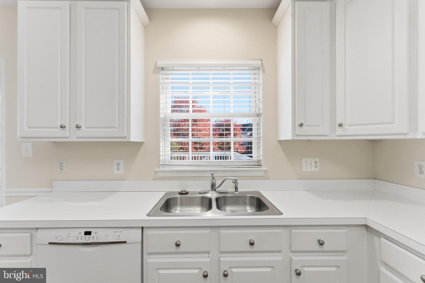 6165 MYRADALE WAY, HAYMARKET, Virginia 20169, 3 Bedrooms Bedrooms, 6 Rooms Rooms,2 BathroomsBathrooms,Residential,For sale,6165 MYRADALE WAY,VAPW2106958 MLS # VAPW2106958