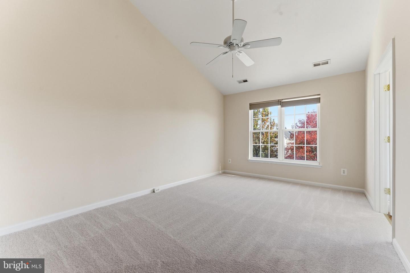 6165 MYRADALE WAY, HAYMARKET, Virginia 20169, 3 Bedrooms Bedrooms, 6 Rooms Rooms,2 BathroomsBathrooms,Residential,For sale,6165 MYRADALE WAY,VAPW2106958 MLS # VAPW2106958