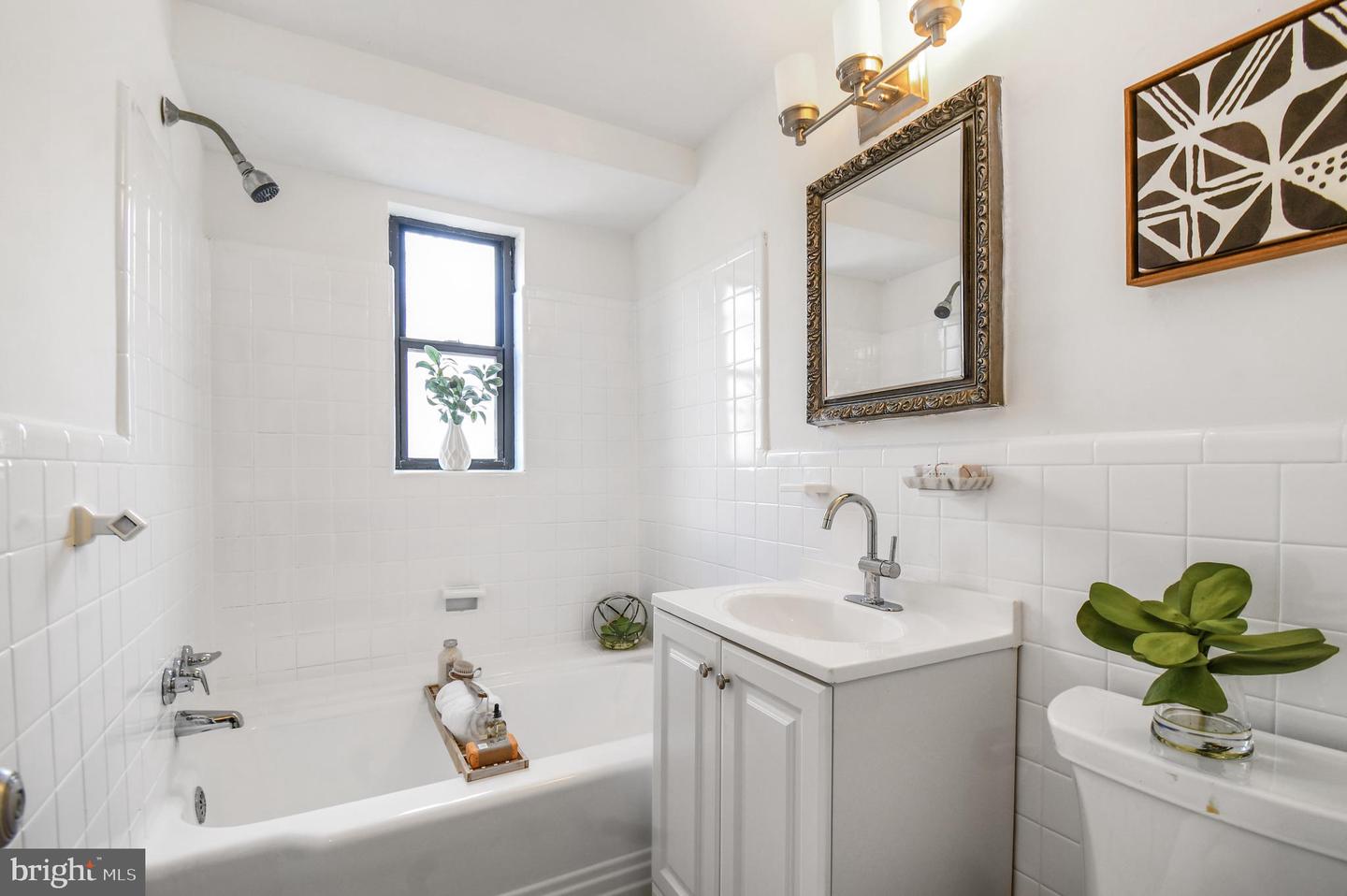 3701 CONNECTICUT AVE NW #236, WASHINGTON, District Of Columbia 20008, 1 Bedroom Bedrooms, ,1 BathroomBathrooms,Residential,For sale,3701 CONNECTICUT AVE NW #236,DCDC2229624 MLS # DCDC2229624