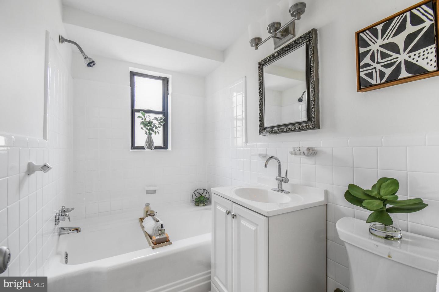 3701 CONNECTICUT AVE NW #236, WASHINGTON, District Of Columbia 20008, 1 Bedroom Bedrooms, ,1 BathroomBathrooms,Residential,For sale,3701 CONNECTICUT AVE NW #236,DCDC2229624 MLS # DCDC2229624