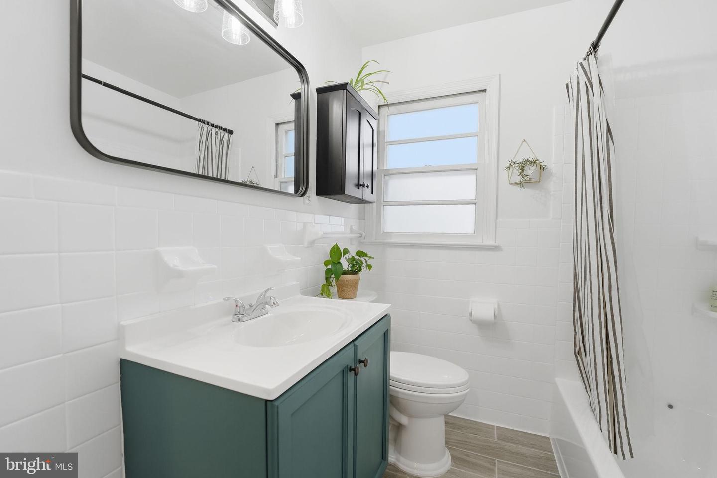 1215 SEACOBECK ST, FREDERICKSBURG, Virginia 22401, 2 Bedrooms Bedrooms, 4 Rooms Rooms,2 BathroomsBathrooms,Residential,For sale,1215 SEACOBECK ST,VAFB2009218 MLS # VAFB2009218