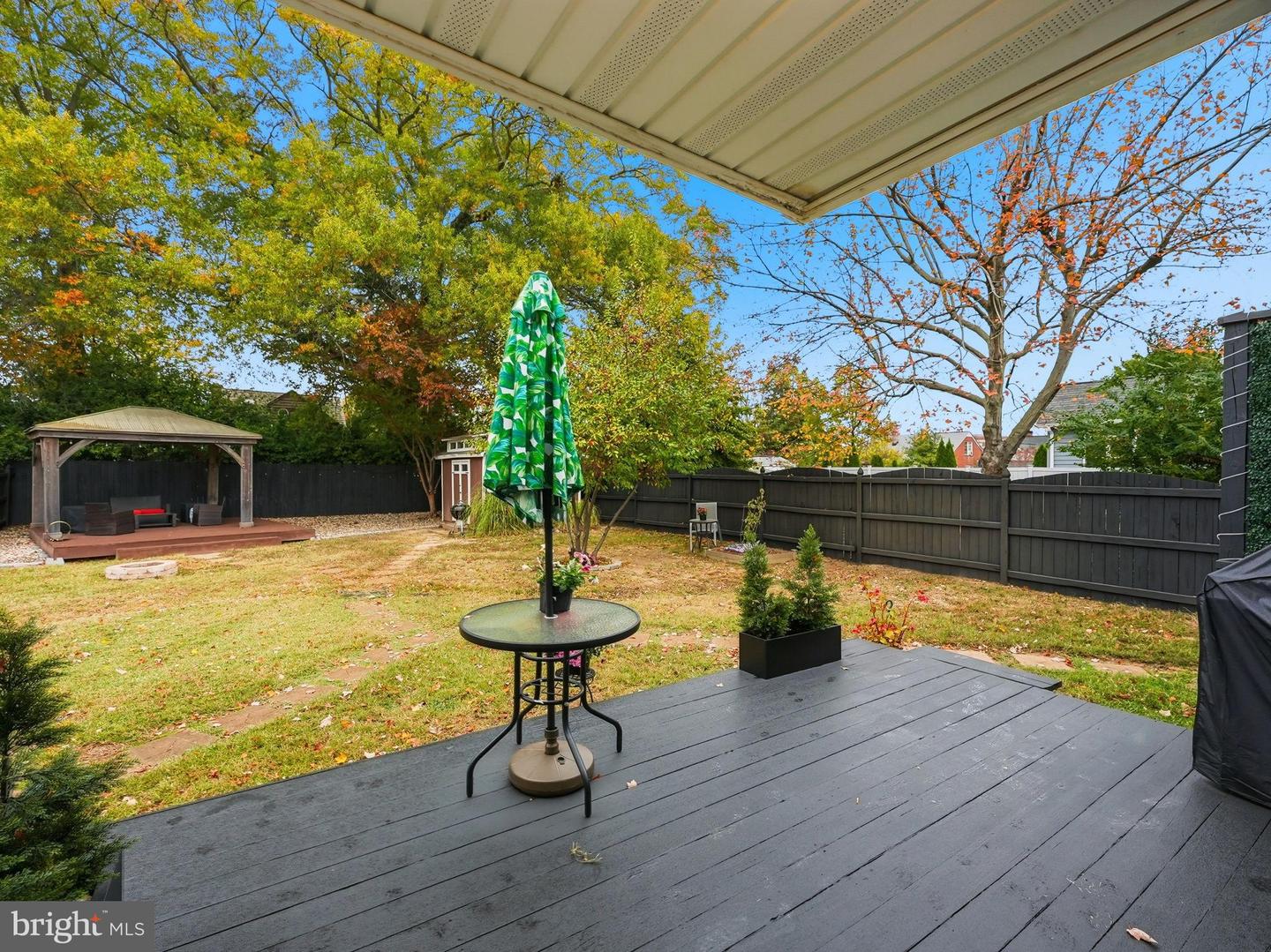 1215 SEACOBECK ST, FREDERICKSBURG, Virginia 22401, 2 Bedrooms Bedrooms, 4 Rooms Rooms,2 BathroomsBathrooms,Residential,For sale,1215 SEACOBECK ST,VAFB2009218 MLS # VAFB2009218