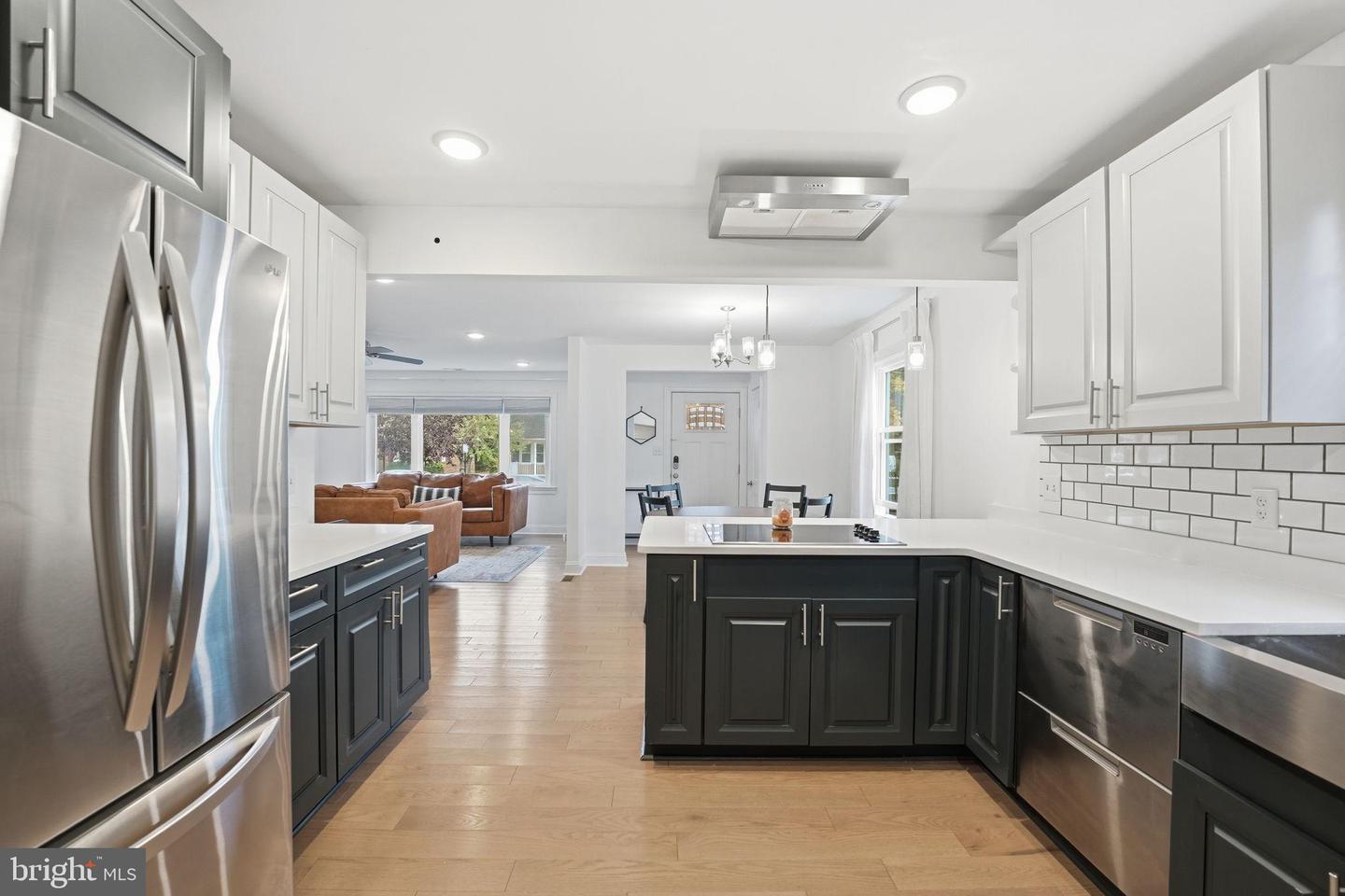 1215 SEACOBECK ST, FREDERICKSBURG, Virginia 22401, 2 Bedrooms Bedrooms, 4 Rooms Rooms,2 BathroomsBathrooms,Residential,For sale,1215 SEACOBECK ST,VAFB2009218 MLS # VAFB2009218