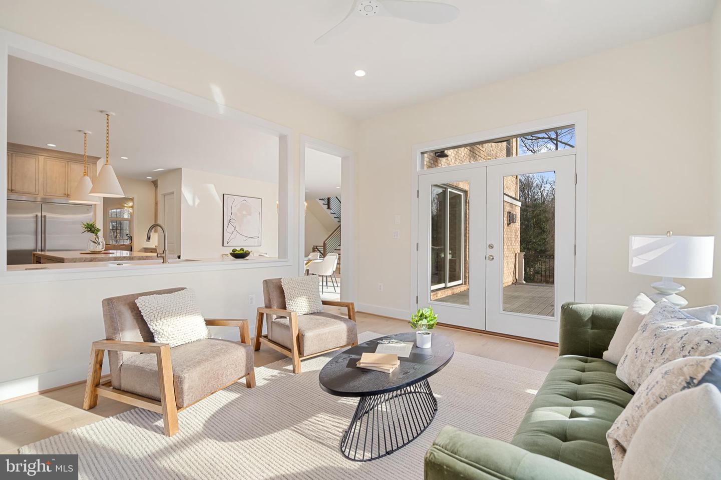 8619 REDWOOD, VIENNA, Virginia 22180, 5 Bedrooms Bedrooms, ,4 BathroomsBathrooms,Residential,For sale,8619 REDWOOD,VAFX2277114 MLS # VAFX2277114