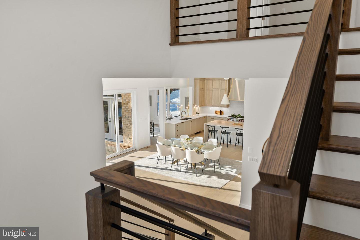 8619 REDWOOD, VIENNA, Virginia 22180, 5 Bedrooms Bedrooms, ,4 BathroomsBathrooms,Residential,For sale,8619 REDWOOD,VAFX2277114 MLS # VAFX2277114