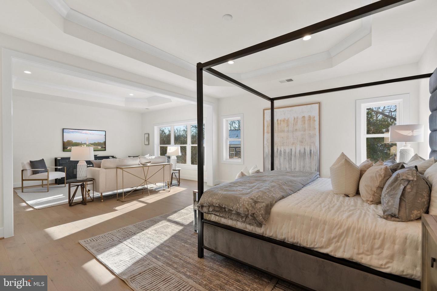 8619 REDWOOD, VIENNA, Virginia 22180, 5 Bedrooms Bedrooms, ,4 BathroomsBathrooms,Residential,For sale,8619 REDWOOD,VAFX2277114 MLS # VAFX2277114