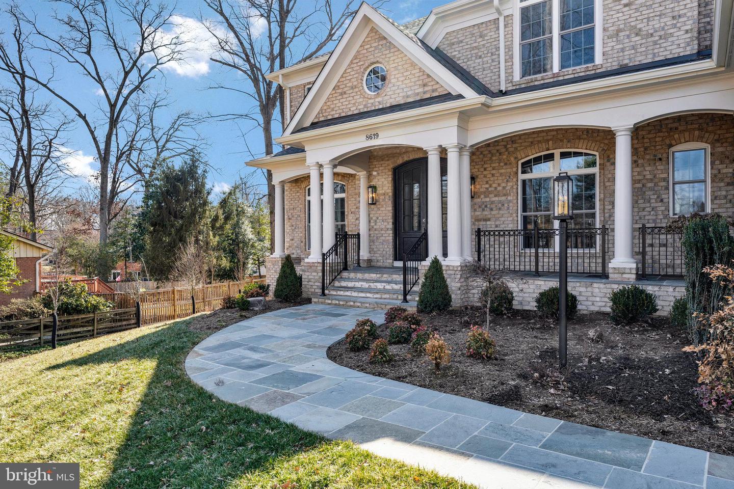 8619 REDWOOD, VIENNA, Virginia 22180, 5 Bedrooms Bedrooms, ,4 BathroomsBathrooms,Residential,For sale,8619 REDWOOD,VAFX2277114 MLS # VAFX2277114