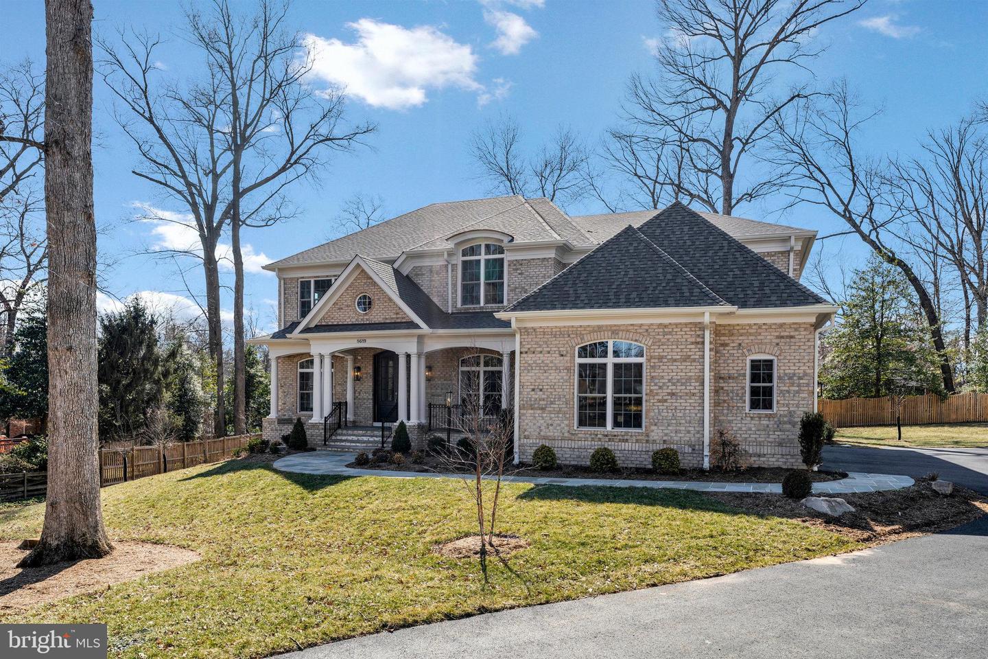 8619 REDWOOD, VIENNA, Virginia 22180, 5 Bedrooms Bedrooms, ,4 BathroomsBathrooms,Residential,For sale,8619 REDWOOD,VAFX2277114 MLS # VAFX2277114