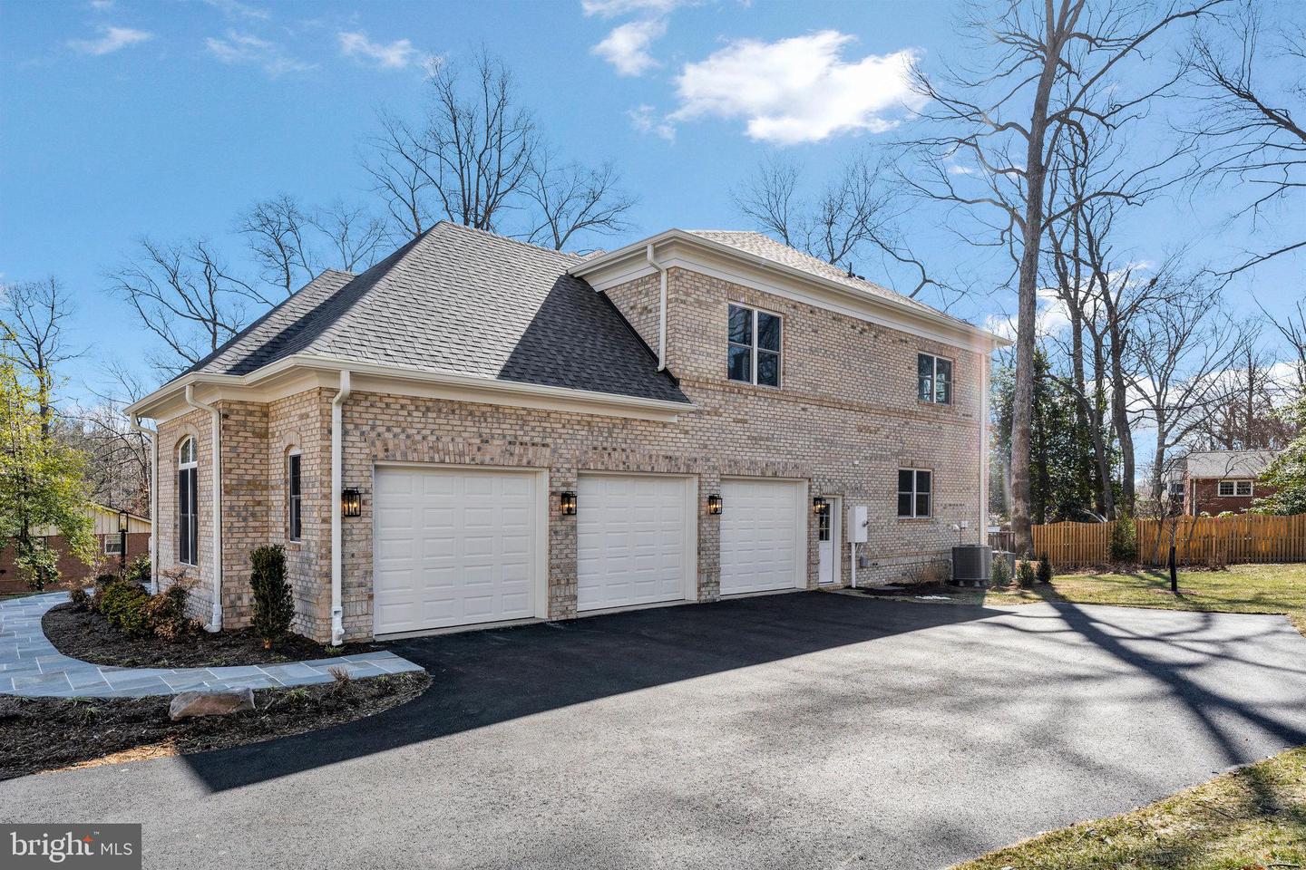 8619 REDWOOD, VIENNA, Virginia 22180, 5 Bedrooms Bedrooms, ,4 BathroomsBathrooms,Residential,For sale,8619 REDWOOD,VAFX2277114 MLS # VAFX2277114