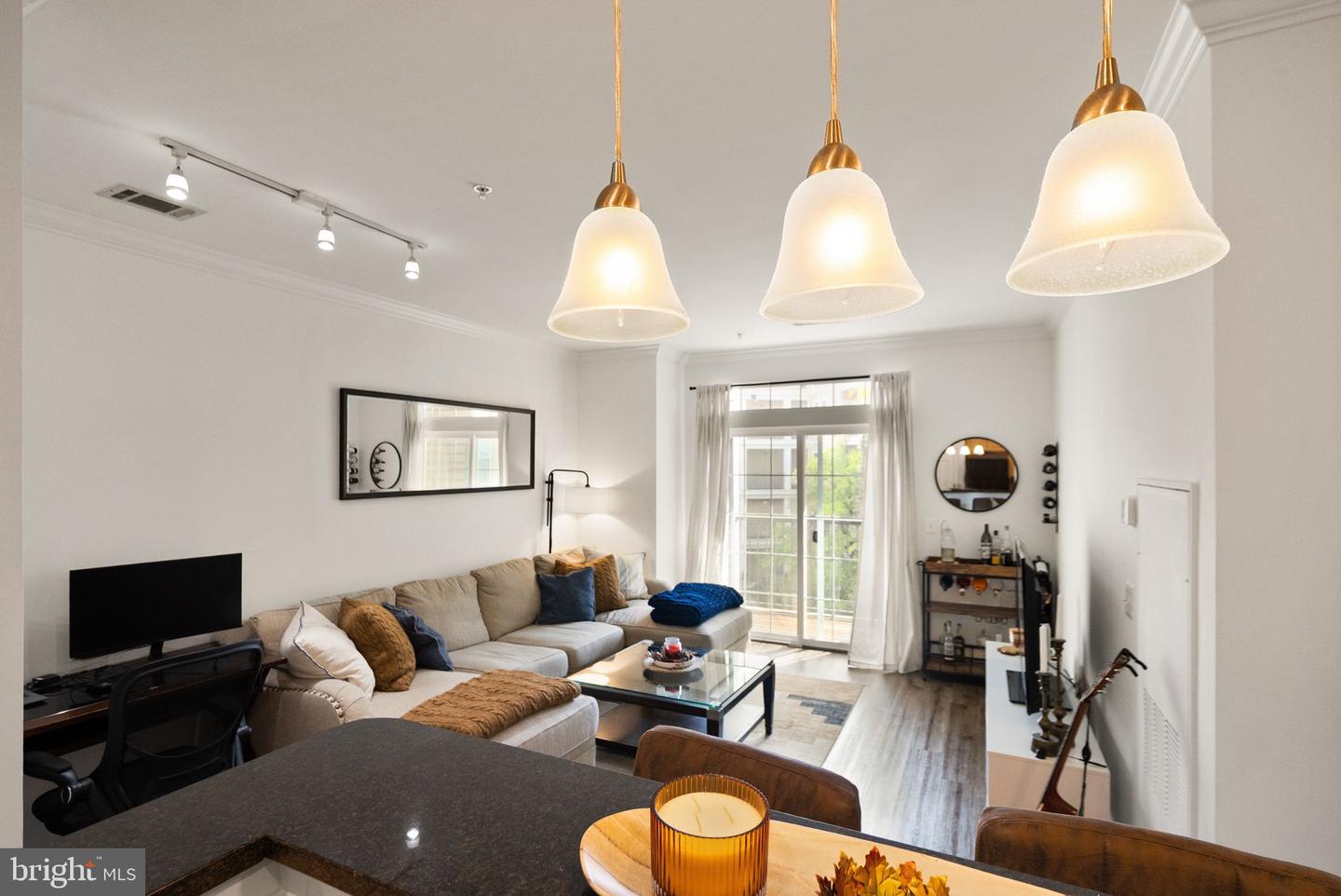 2465 ARMY NAVY DR #204, ARLINGTON, Virginia 22206, 1 Bedroom Bedrooms, ,1 BathroomBathrooms,Residential,For sale,2465 ARMY NAVY DR #204,VAAR2065592 MLS # VAAR2065592