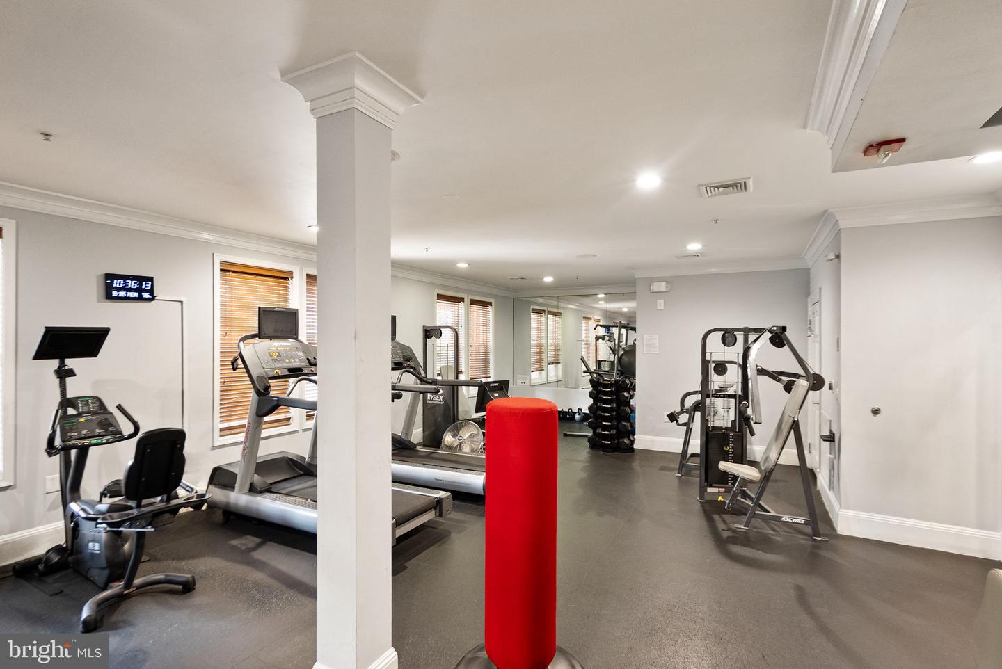 2465 ARMY NAVY DR #204, ARLINGTON, Virginia 22206, 1 Bedroom Bedrooms, ,1 BathroomBathrooms,Residential,For sale,2465 ARMY NAVY DR #204,VAAR2065592 MLS # VAAR2065592