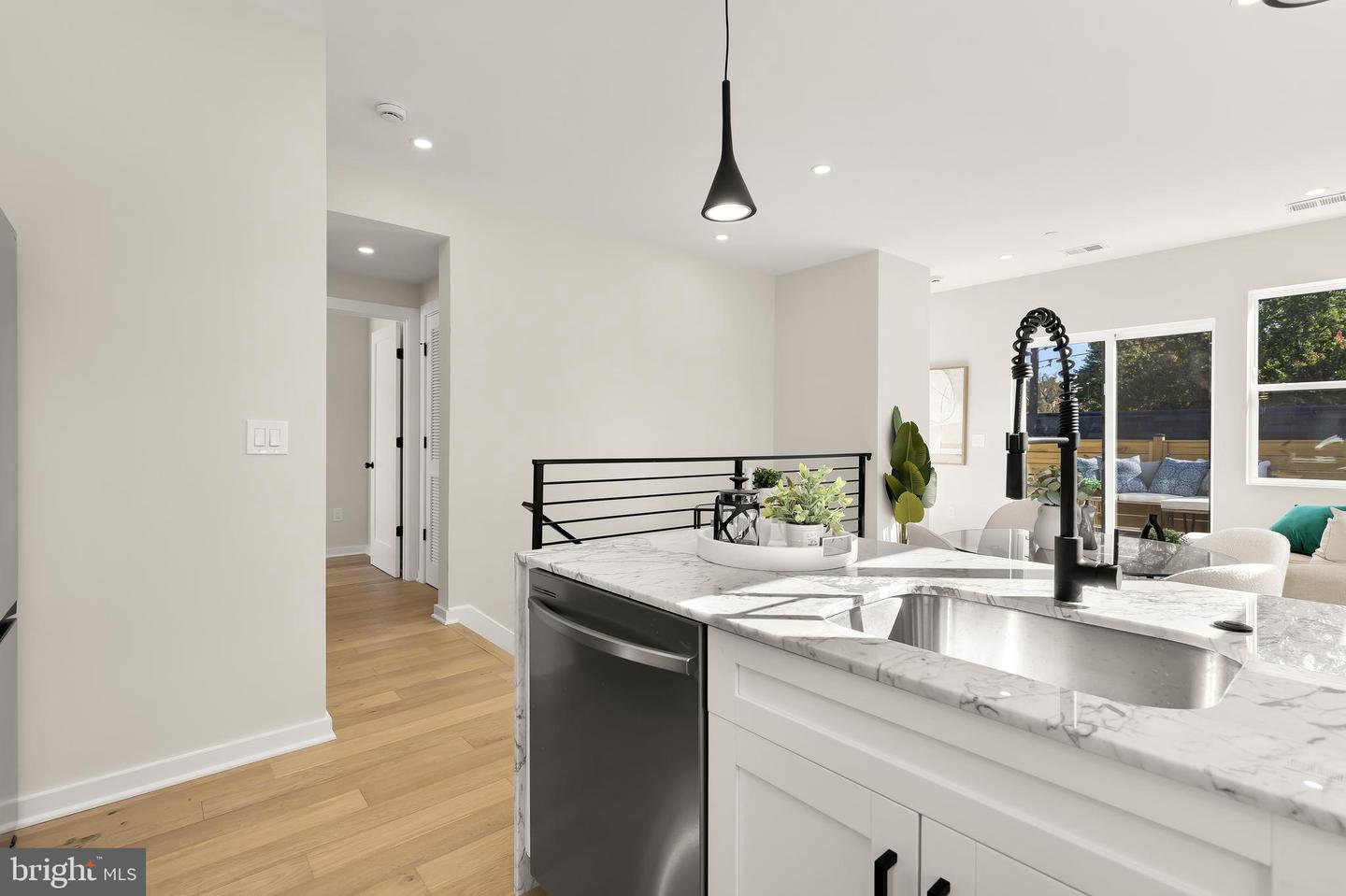 2606 41ST ST NW #PH, WASHINGTON, District Of Columbia 20007, 2 Bedrooms Bedrooms, ,2 BathroomsBathrooms,Residential,For sale,2606 41ST ST NW #PH,DCDC2229812 MLS # DCDC2229812