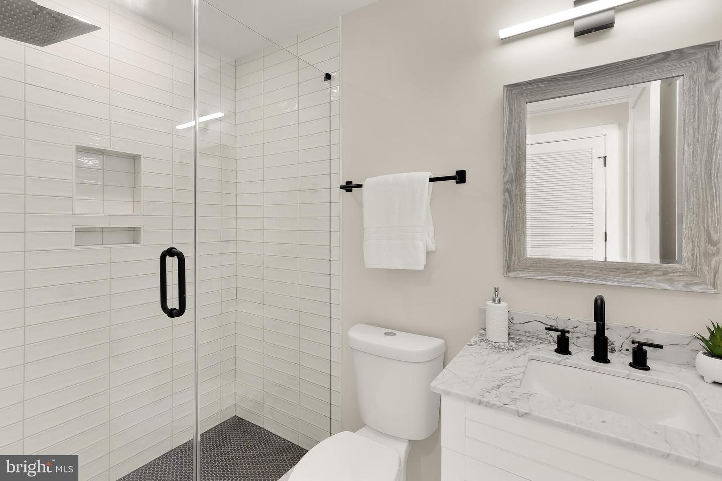 2606 41ST ST NW #PH, WASHINGTON, District Of Columbia 20007, 2 Bedrooms Bedrooms, ,2 BathroomsBathrooms,Residential,For sale,2606 41ST ST NW #PH,DCDC2229812 MLS # DCDC2229812