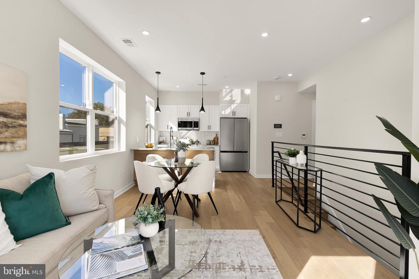 2606 41ST ST NW #PH, WASHINGTON, District Of Columbia 20007, 2 Bedrooms Bedrooms, ,2 BathroomsBathrooms,Residential,For sale,2606 41ST ST NW #PH,DCDC2229812 MLS # DCDC2229812