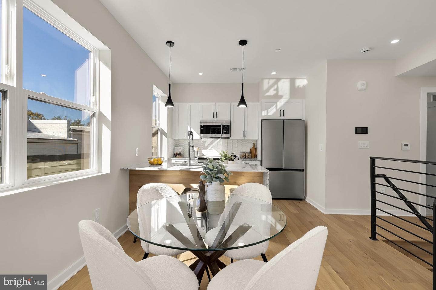 2606 41ST ST NW #PH, WASHINGTON, District Of Columbia 20007, 2 Bedrooms Bedrooms, ,2 BathroomsBathrooms,Residential,For sale,2606 41ST ST NW #PH,DCDC2229812 MLS # DCDC2229812