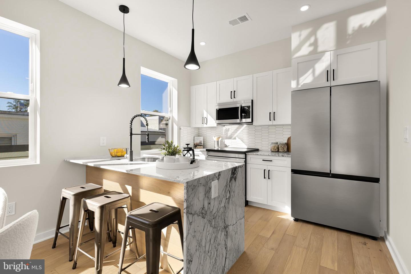 2606 41ST ST NW #PH, WASHINGTON, District Of Columbia 20007, 2 Bedrooms Bedrooms, ,2 BathroomsBathrooms,Residential,For sale,2606 41ST ST NW #PH,DCDC2229812 MLS # DCDC2229812