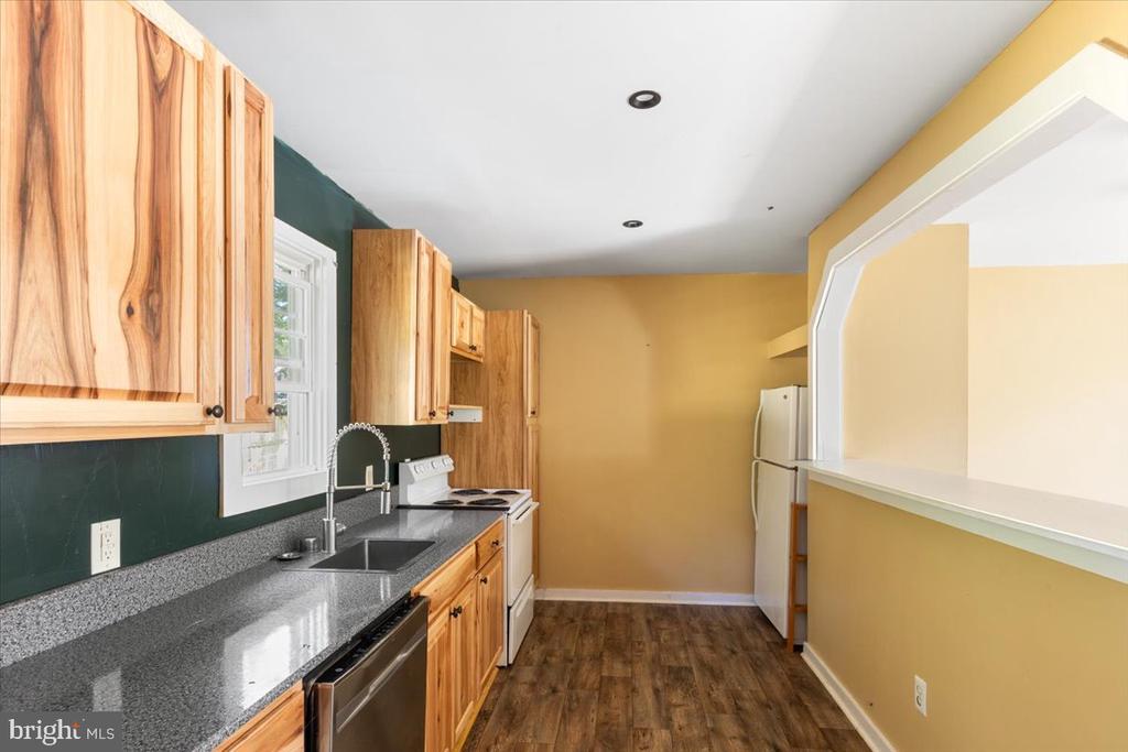 204 CUTLER AVE, LOUISA, Virginia 23093, ,Residential,204 CUTLER AVE,VALA2008822 MLS # VALA2008822 204 CUTLER AVE, LOUISA, Virginia 23093, ,Residential,204 CUTLER AVE,VALA2008822 MLS # VALA2008822