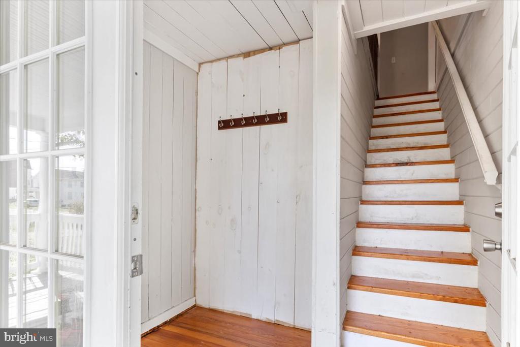 204 CUTLER AVE, LOUISA, Virginia 23093, ,Residential,204 CUTLER AVE,VALA2008822 MLS # VALA2008822 204 CUTLER AVE, LOUISA, Virginia 23093, ,Residential,204 CUTLER AVE,VALA2008822 MLS # VALA2008822