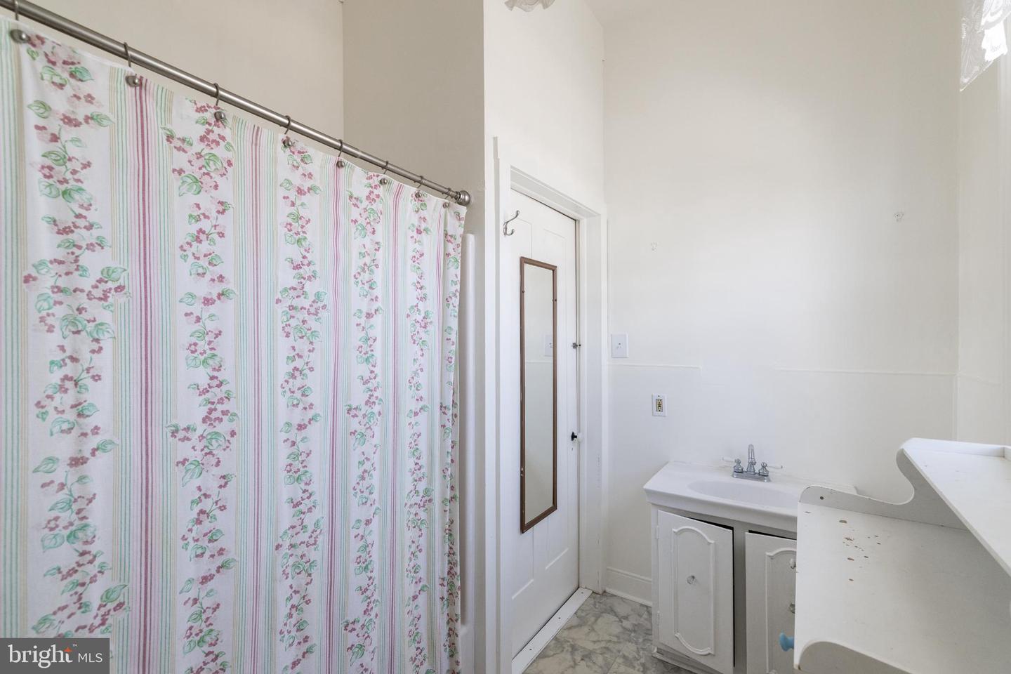 5378 MAIN ST, STEPHENS CITY, Virginia 22655, ,Land,For sale,5378 MAIN ST,VAFV2037794 MLS # VAFV2037794 5378 MAIN ST, STEPHENS CITY, Virginia 22655, ,Land,For sale,5378 MAIN ST,VAFV2037794 MLS # VAFV2037794