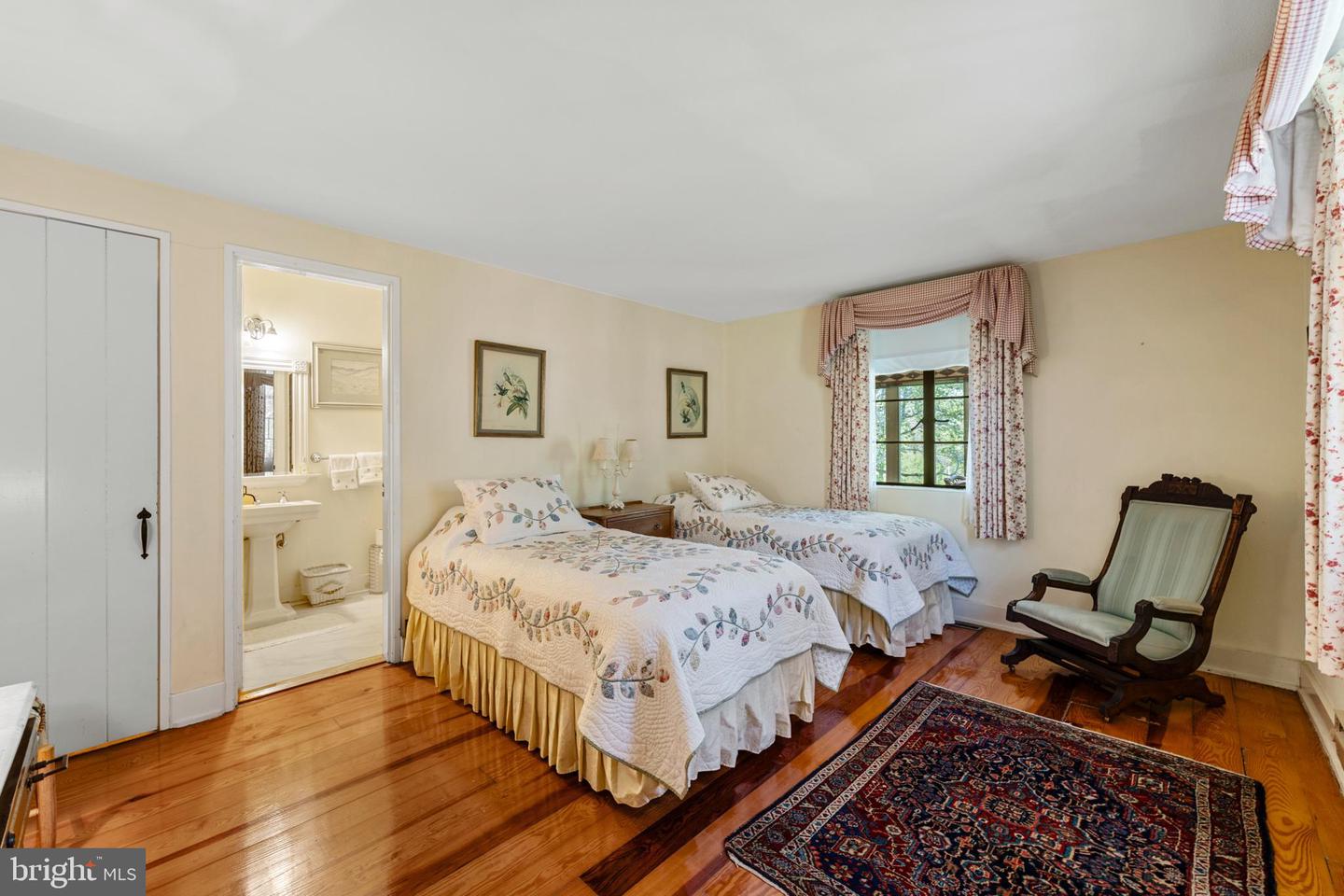 10127 LITTLE SKYLINE DR, ORANGE, Virginia 22960, 4 Bedrooms Bedrooms, ,4 BathroomsBathrooms,Residential,For sale,10127 LITTLE SKYLINE DR,VAOR2009312 MLS # VAOR2009312 10127 LITTLE SKYLINE DR, ORANGE, Virginia 22960, 4 Bedrooms Bedrooms, ,4 BathroomsBathrooms,Residential,For sale,10127 LITTLE SKYLINE DR,VAOR2009312 MLS # VAOR2009312