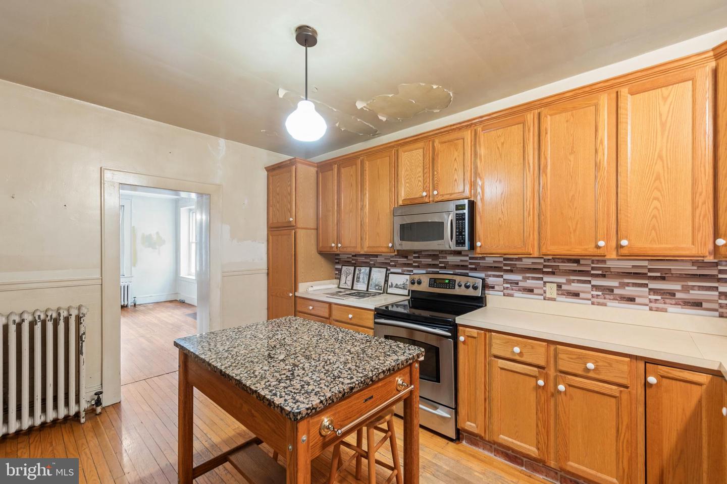 5342 MAIN ST, STEPHENS CITY, Virginia 22655, 5 Bedrooms Bedrooms, ,1 BathroomBathrooms,Residential,For sale,5342 MAIN ST,VAFV2033442 MLS # VAFV2033442