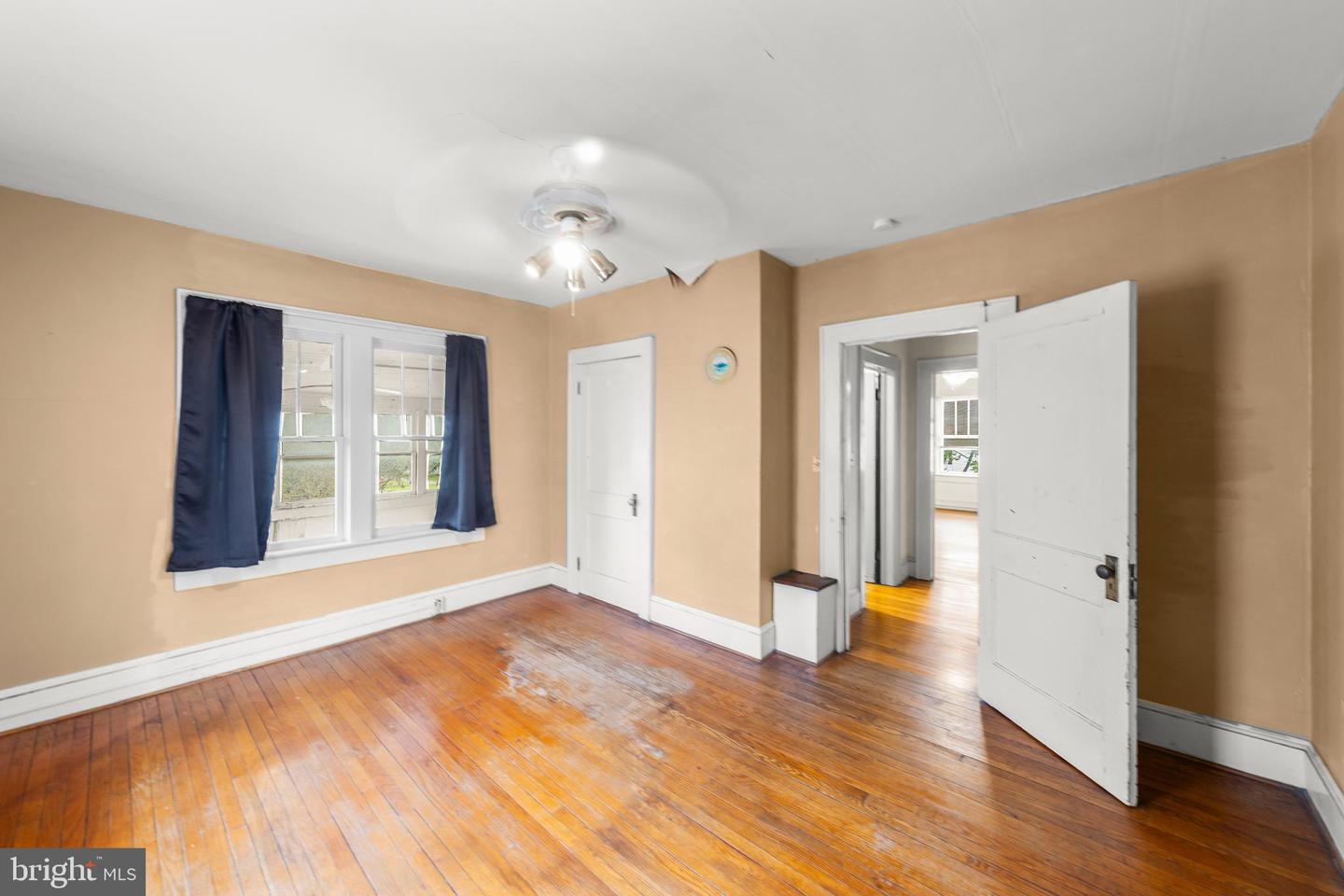 5342 MAIN ST, STEPHENS CITY, Virginia 22655, 5 Bedrooms Bedrooms, ,1 BathroomBathrooms,Residential,For sale,5342 MAIN ST,VAFV2033442 MLS # VAFV2033442