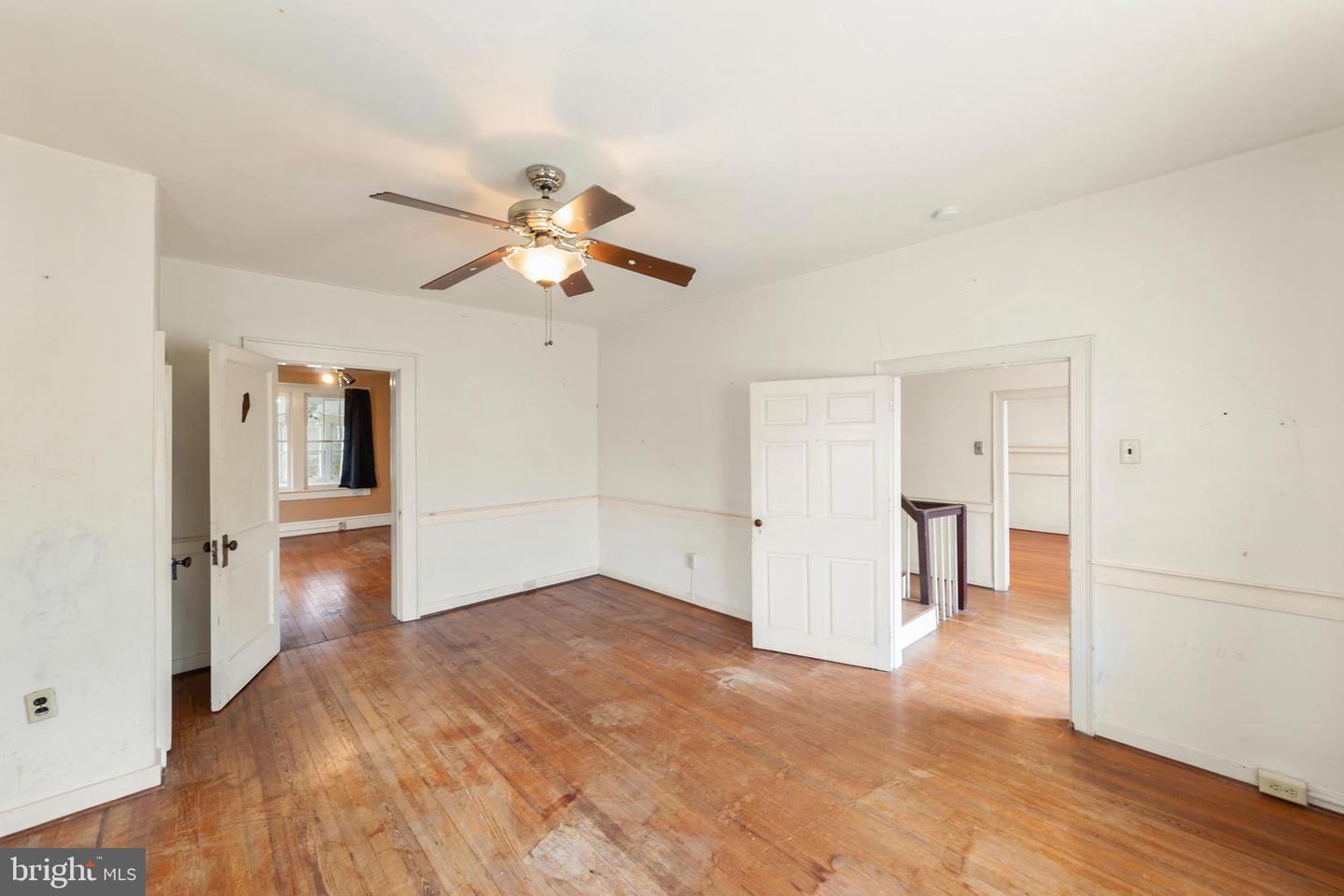 5342 MAIN ST, STEPHENS CITY, Virginia 22655, 5 Bedrooms Bedrooms, ,1 BathroomBathrooms,Residential,For sale,5342 MAIN ST,VAFV2033442 MLS # VAFV2033442