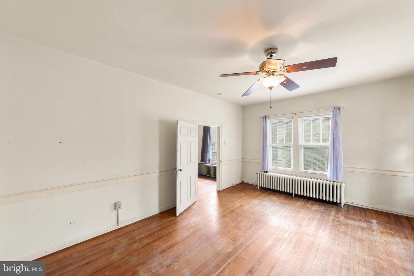 5342 MAIN ST, STEPHENS CITY, Virginia 22655, 5 Bedrooms Bedrooms, ,1 BathroomBathrooms,Residential,For sale,5342 MAIN ST,VAFV2033442 MLS # VAFV2033442