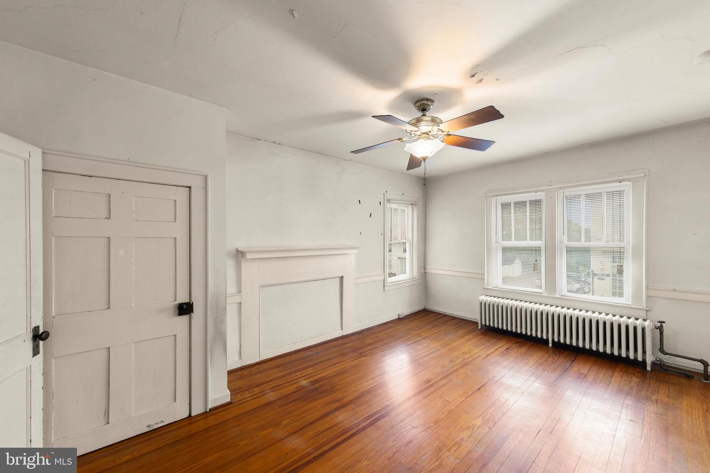 5342 MAIN ST, STEPHENS CITY, Virginia 22655, 5 Bedrooms Bedrooms, ,1 BathroomBathrooms,Residential,For sale,5342 MAIN ST,VAFV2033442 MLS # VAFV2033442